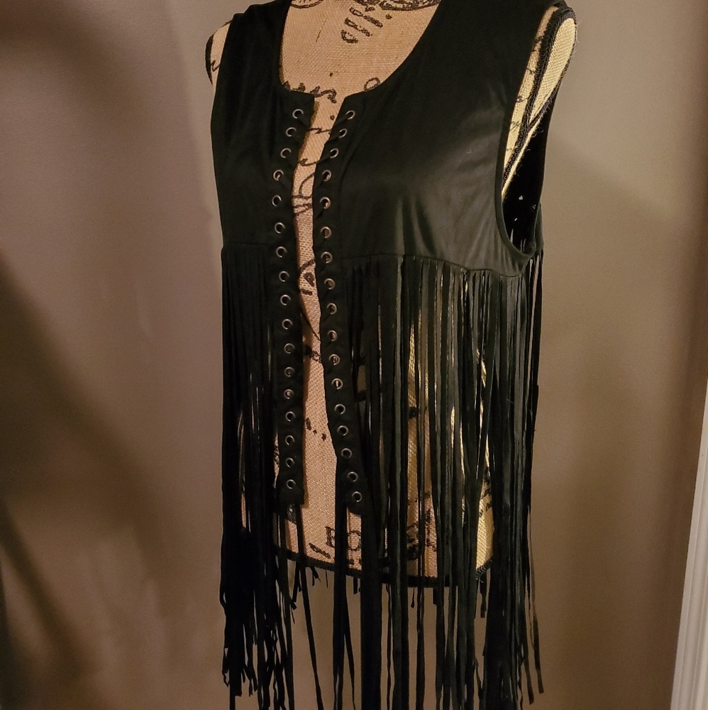 BOHO FAUX SUEDE FRINGE VEST